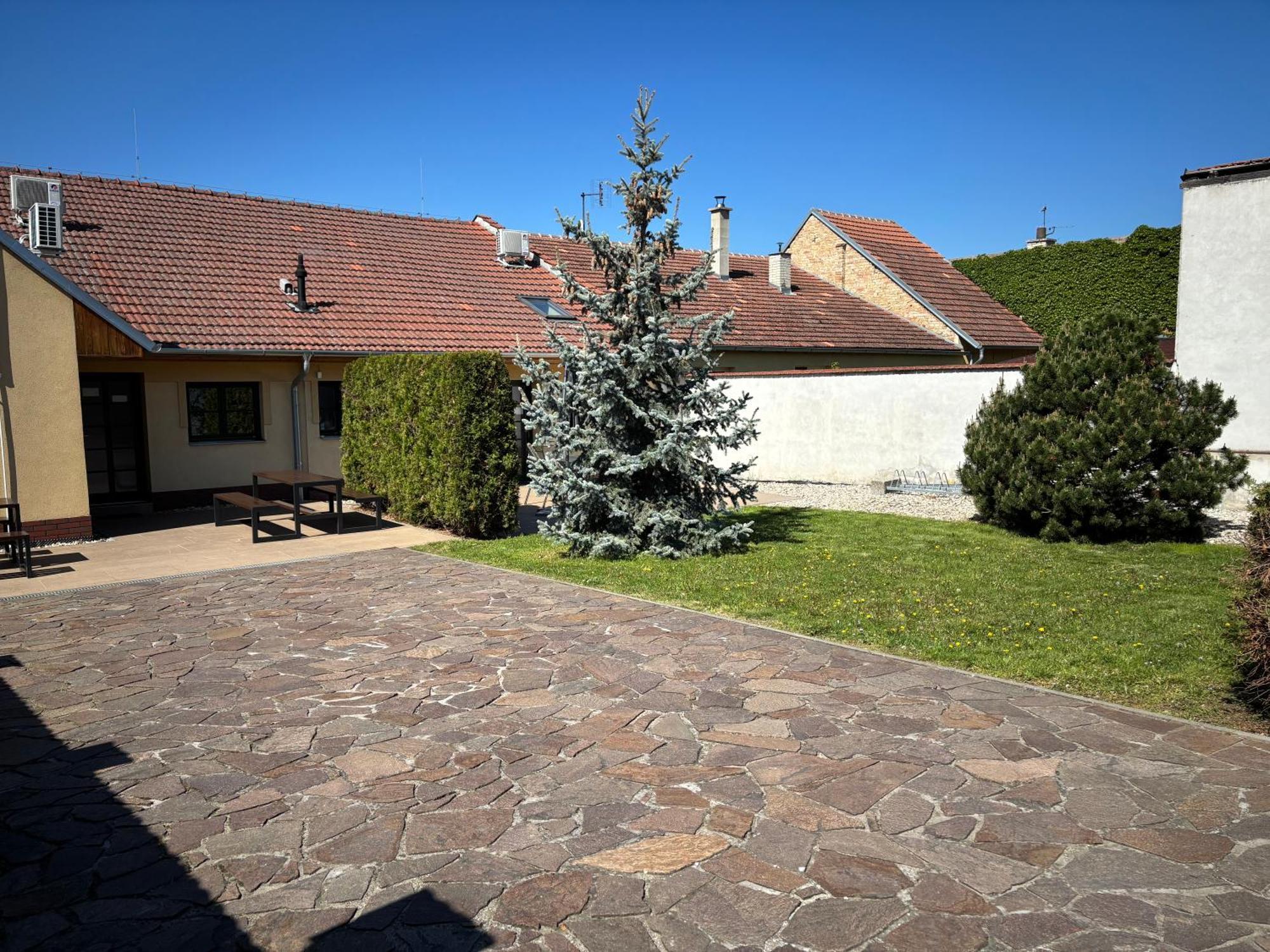 Pension Max Valtice Exterior foto