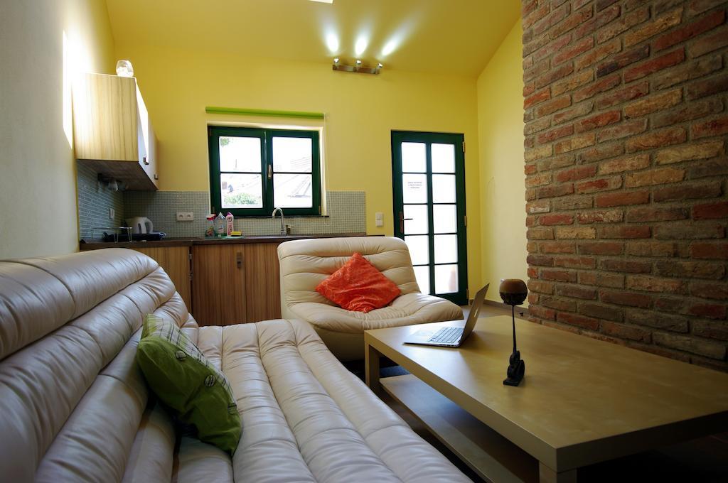 Pension Max Valtice Quarto foto